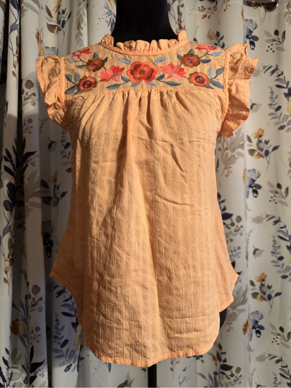Embroidered Peach Flutter-Sleeve Women's Top Size Small Blu Pepper B17
